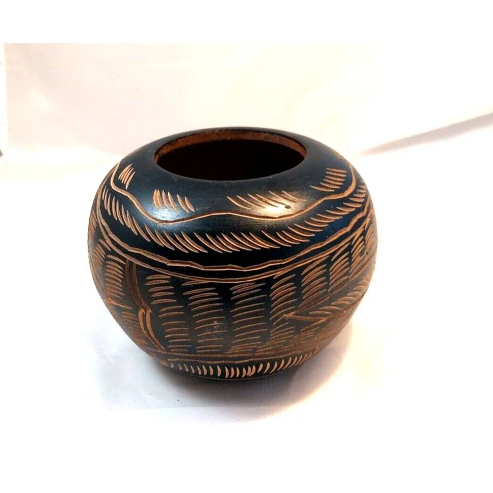 Vintage Hand Carved & Painted Mexican Wood Bowl Folk Art 7”x5.5” - Picture 4 of 7